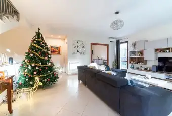 Rexer-Santa-Venerina-Vendesi-villa-bifamiliare-a-Santa-Venerina-CT-Altro