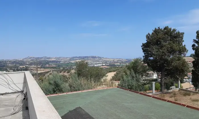 Rexer-Tortoreto-Rustico-via-del-Vecchio-Focolare-Terrabianca-Tortoreto-Terrazzo