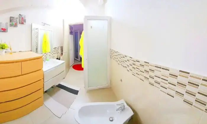 Rexer-Catania-Casa-indipendente-Piazza-Palestro-Catania-Bagno