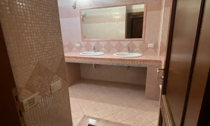 Rexer-Oristano-Appartamento-in-zona-centrale-a-Oristano-Bagno