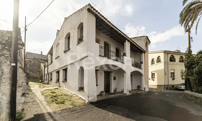 Rexer-OROSEI-Splendida-villa-con-ottime-finiture-interne-Altro
