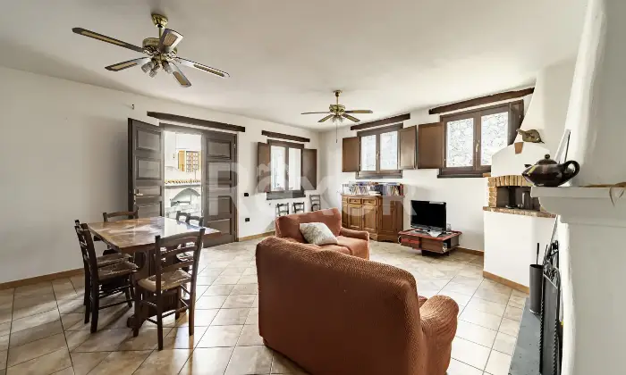 Rexer-OROSEI-Splendida-villa-con-ottime-finiture-interne-Altro