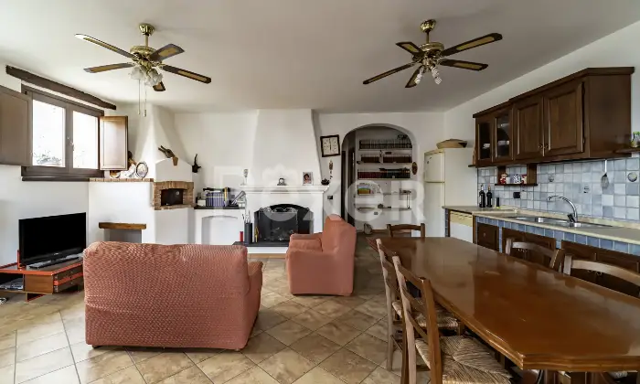 Rexer-OROSEI-Splendida-villa-con-ottime-finiture-interne-Altro