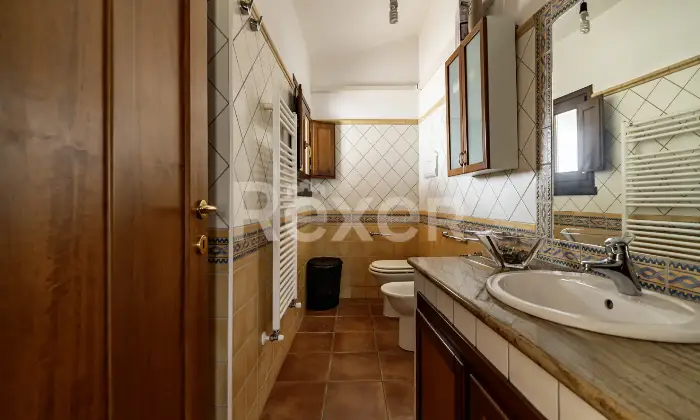 Rexer-OROSEI-Splendida-villa-con-ottime-finiture-interne-Altro