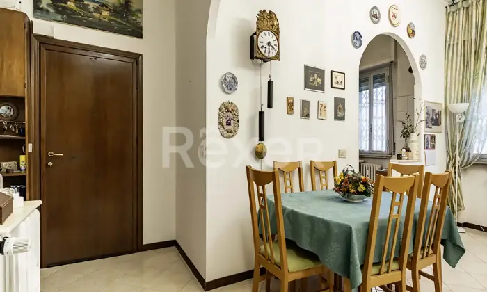Rexer-Milano-Trilocale-in-San-Gimignano-in-contesto-condominiale-con-parco-Altro