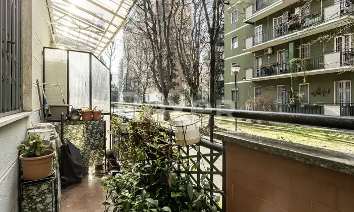 Rexer-Milano-Trilocale-in-San-Gimignano-in-contesto-condominiale-con-parco-Altro