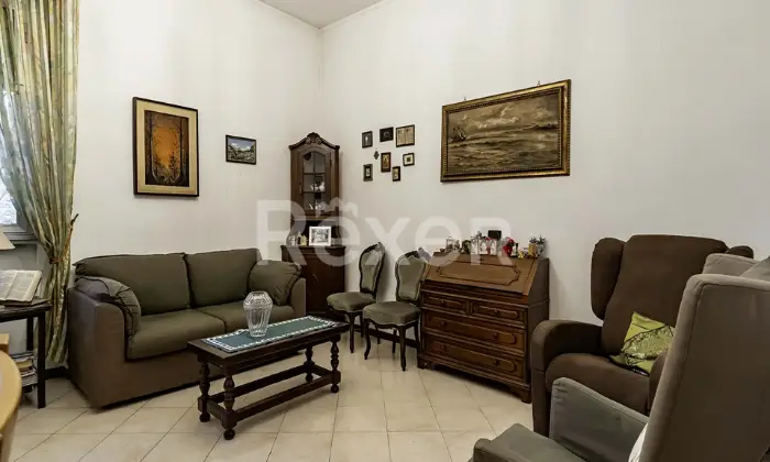 Rexer-Milano-Trilocale-in-San-Gimignano-in-contesto-condominiale-con-parco-Altro