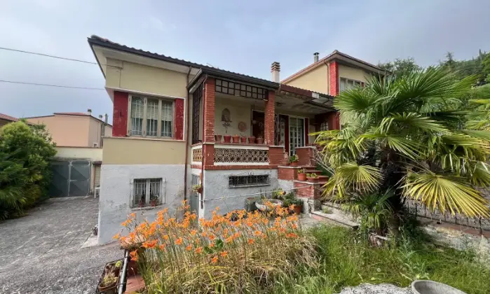 Rexer-Gualdo-Tadino-Villa-singola-in-vendita-a-Gualdo-Tadino-Altro