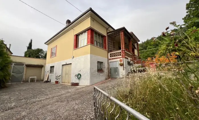 Rexer-Gualdo-Tadino-Villa-singola-in-vendita-a-Gualdo-Tadino-Altro