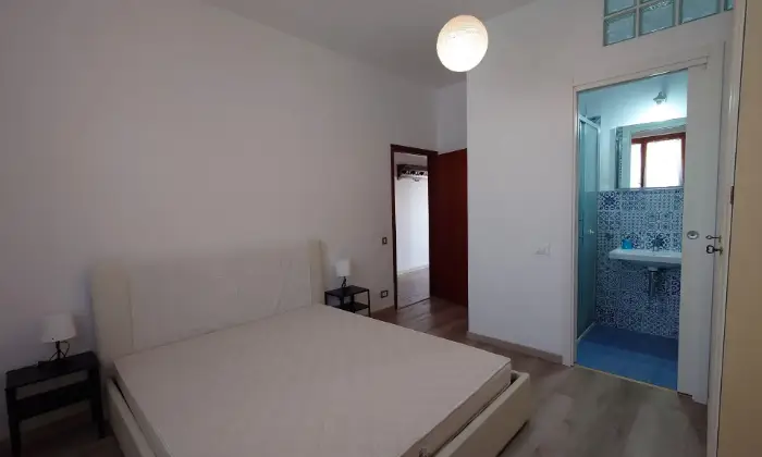 Rexer-Follonica-Quadrilocale-vista-mare-in-via-Palermo-Camera-da-letto