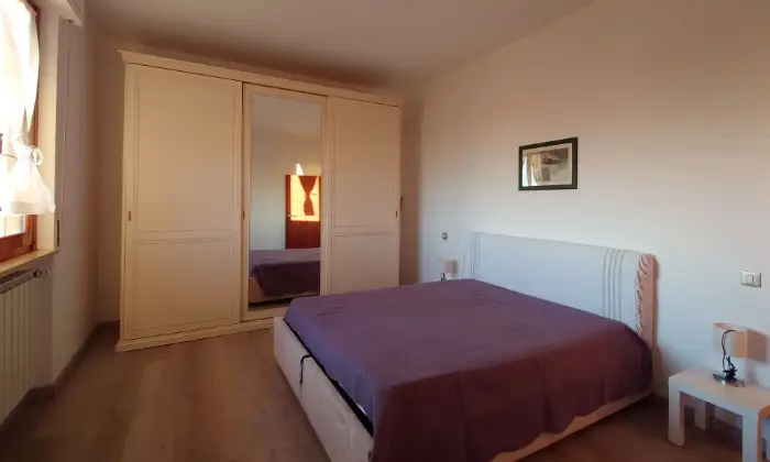 Rexer-Follonica-Quadrilocale-vista-mare-in-via-Palermo-Camera-da-letto