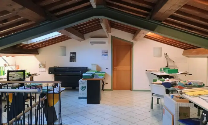 Rexer-Santa-Croce-sullArno-Fabbricato-cieloterra-con-uffici-locati-ad-uso-investimento-Altro
