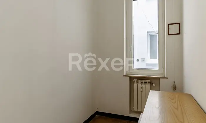 Rexer-Genova-Appartamento-grande-metratura-in-stabile-con-in-fase-di-ultimazione-Zona-comoda-al-centro-Altro