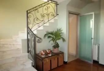 Rexer-Bolano-Vendesi-Villa-con-Ampio-Giardino-a-Debbio-di-Ceparana-Altro