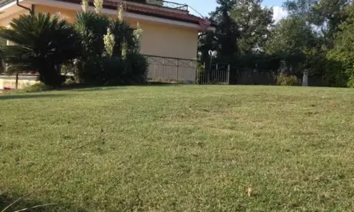 Rexer-Bolano-Vendesi-Villa-con-Ampio-Giardino-a-Debbio-di-Ceparana-Altro