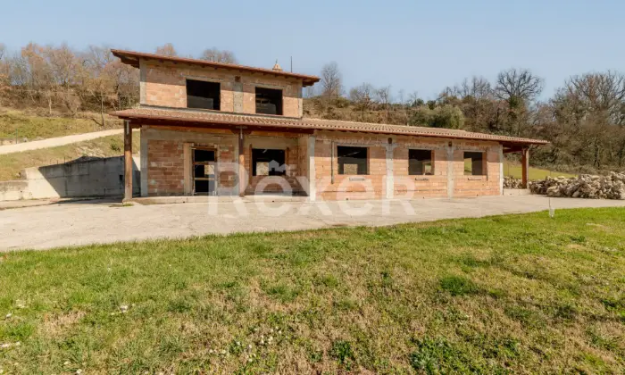 Rexer-Rocca-Sinibalda-Complesso-di-casali-con-ettari-di-terreno-Altro