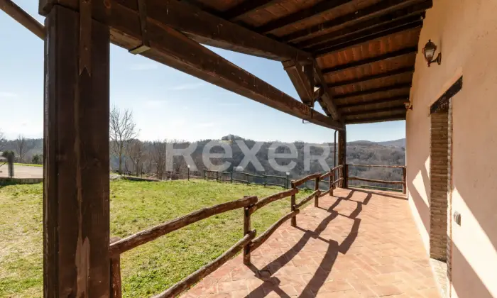 Rexer-Rocca-Sinibalda-Complesso-di-casali-con-ettari-di-terreno-Altro