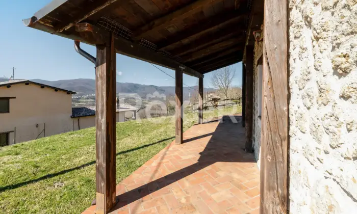 Rexer-Rocca-Sinibalda-Complesso-di-casali-con-ettari-di-terreno-Altro