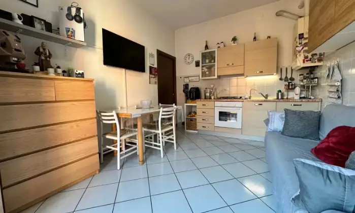 Rexer-Carugo-Vendita-bilocale-a-Carugo-Altro
