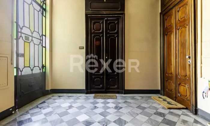 Rexer-Torino-APPARTAMENTO-SIGNORILE-FRAZIONATO-IN-UNITA-ABITATIVE-LOCATE-Altro