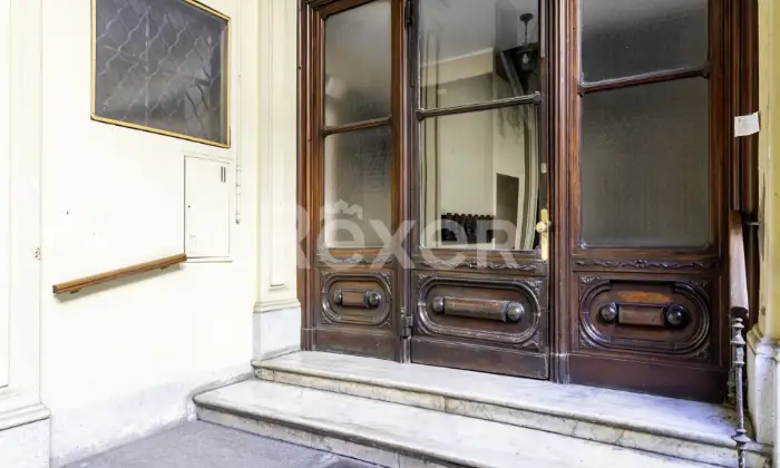 Rexer-Torino-APPARTAMENTO-SIGNORILE-FRAZIONATO-IN-UNITA-ABITATIVE-LOCATE-Altro