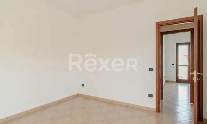 Rexer-Faggiano-Luminoso-appartamento-al-piano-con-ascensore-e-posto-auto-assegnato-Altro
