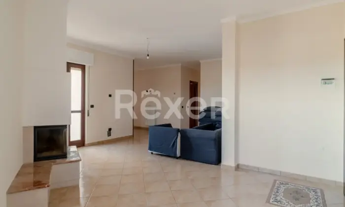 Rexer-Faggiano-Luminoso-appartamento-al-piano-con-ascensore-e-posto-auto-assegnato-Altro