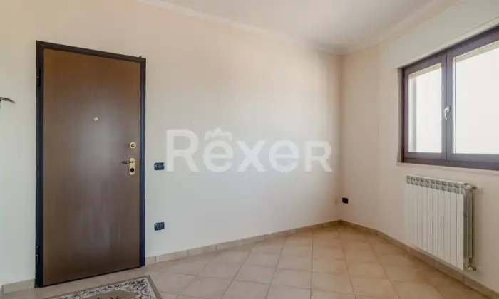 Rexer-Faggiano-Luminoso-appartamento-al-piano-con-ascensore-e-posto-auto-assegnato-Altro