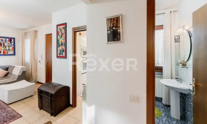 Rexer-Sutri-Bifamiliare-indipendente-Altro