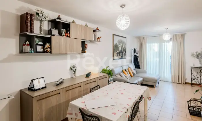 Rexer-Sutri-Bifamiliare-indipendente-Altro