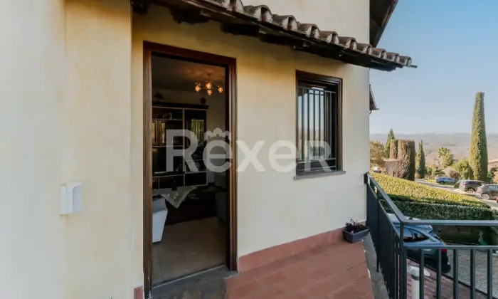 Rexer-Sutri-Bifamiliare-indipendente-Altro