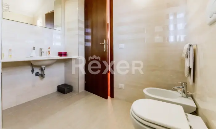 Rexer-Sutri-Bifamiliare-indipendente-Altro