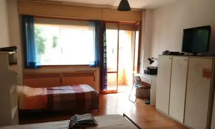 Rexer-Urbino-Quadrilocale-in-discrete-condizioni-Altro