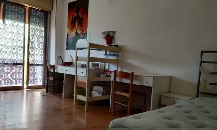 Rexer-Urbino-Quadrilocale-in-discrete-condizioni-Altro