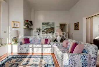 Rexer-zoagli-Unica-propriet-fronte-mare-allinterno-di-villa-depoca-Altro