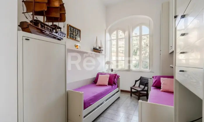 Rexer-zoagli-Unica-propriet-fronte-mare-allinterno-di-villa-depoca-Altro