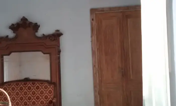 Rexer-Alessandria-Vendesi-casa-in-cascina-Altro