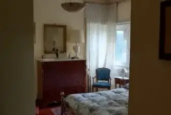 Rexer-Roma-Vendita-Quadrilocale-Ampio-e-Luminoso-zona-Trastevere-Monteverde-Roma-CameraDaLetto