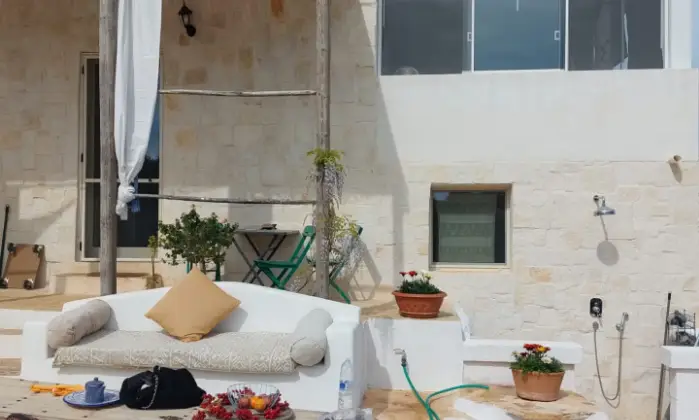 Rexer-Ceglie-Messapica-coninianchi-trulli-yurt-arthouse-Terrazzo