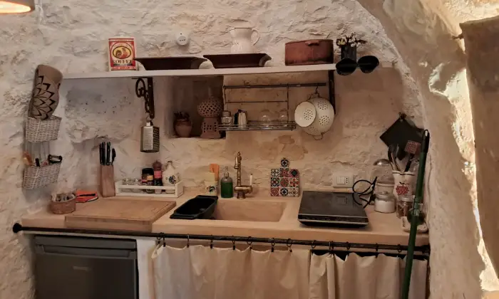 Rexer-Ceglie-Messapica-coninianchi-trulli-yurt-arthouse-Cucina