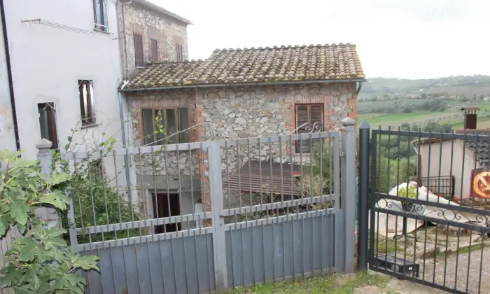 Rexer-Narni-CASA-TERRATETTO-INDIPENDENTE-Schifanoia-di-Narni-TR-Giardino
