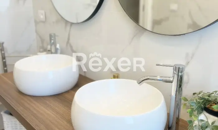 Rexer-Cortigliolo-Villa-con-piscina-in-vendita-a-Valderice-Bagno