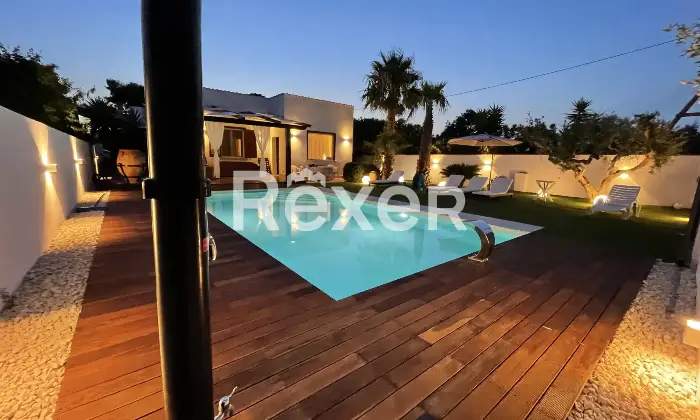 Rexer-Valderice-Villa-con-piscina-in-vendita-a-Valderice-Piscina