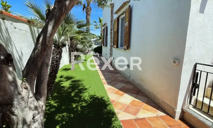 Rexer-Valderice-Villa-con-piscina-in-vendita-a-Valderice-Giardino