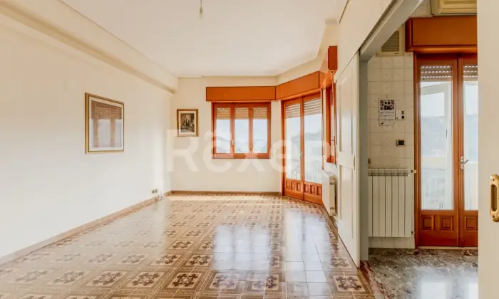 Rexer-Modica-Ampio-appartamento-con-garage-e-cantina-Altro