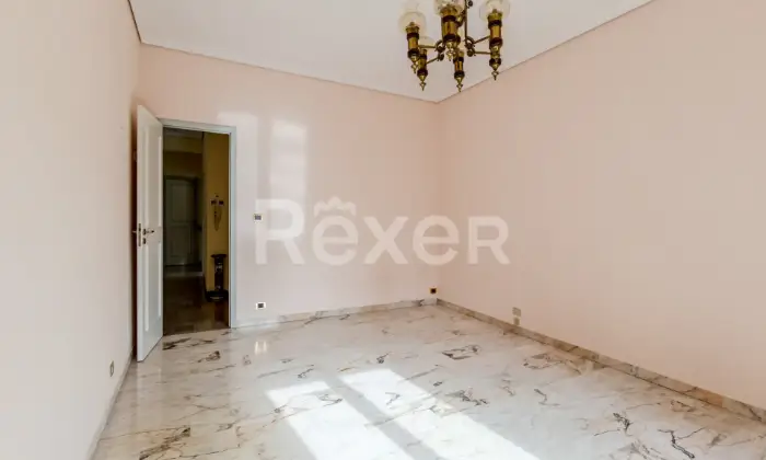 Rexer-Modica-Ampio-appartamento-con-garage-e-cantina-Altro
