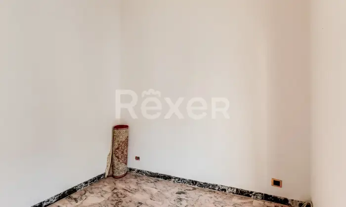 Rexer-Modica-Ampio-appartamento-con-garage-e-cantina-Altro