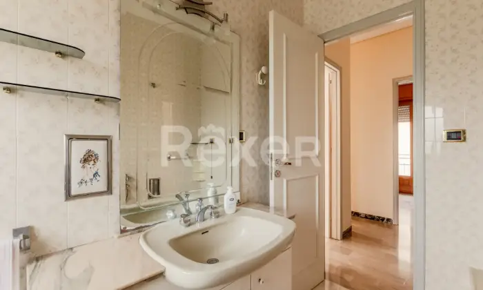 Rexer-Modica-Ampio-appartamento-con-garage-e-cantina-Altro