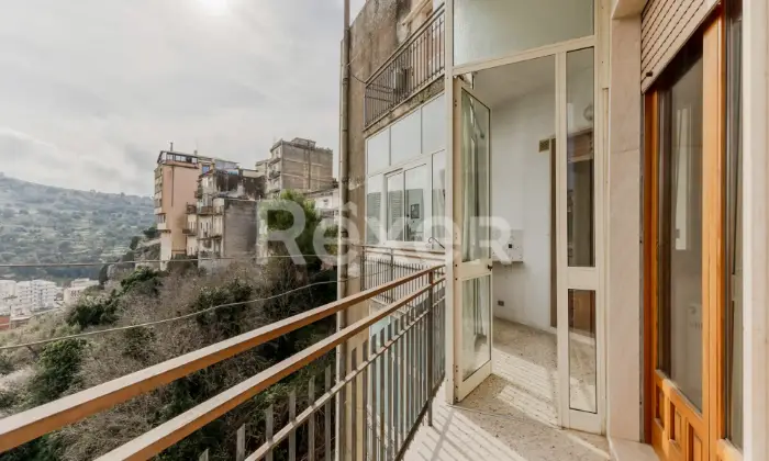 Rexer-Modica-Ampio-appartamento-con-garage-e-cantina-Altro
