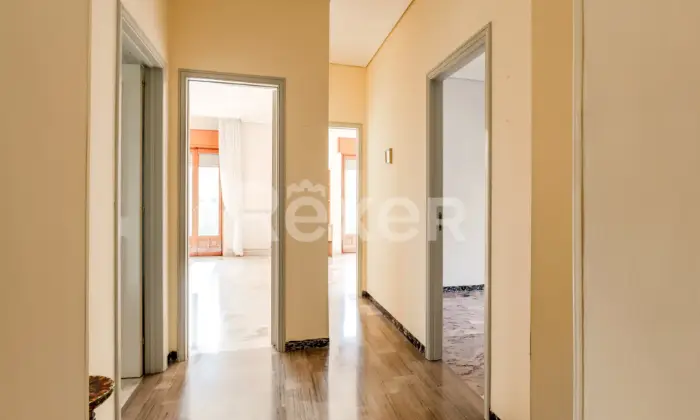 Rexer-Modica-Ampio-appartamento-con-garage-e-cantina-Altro